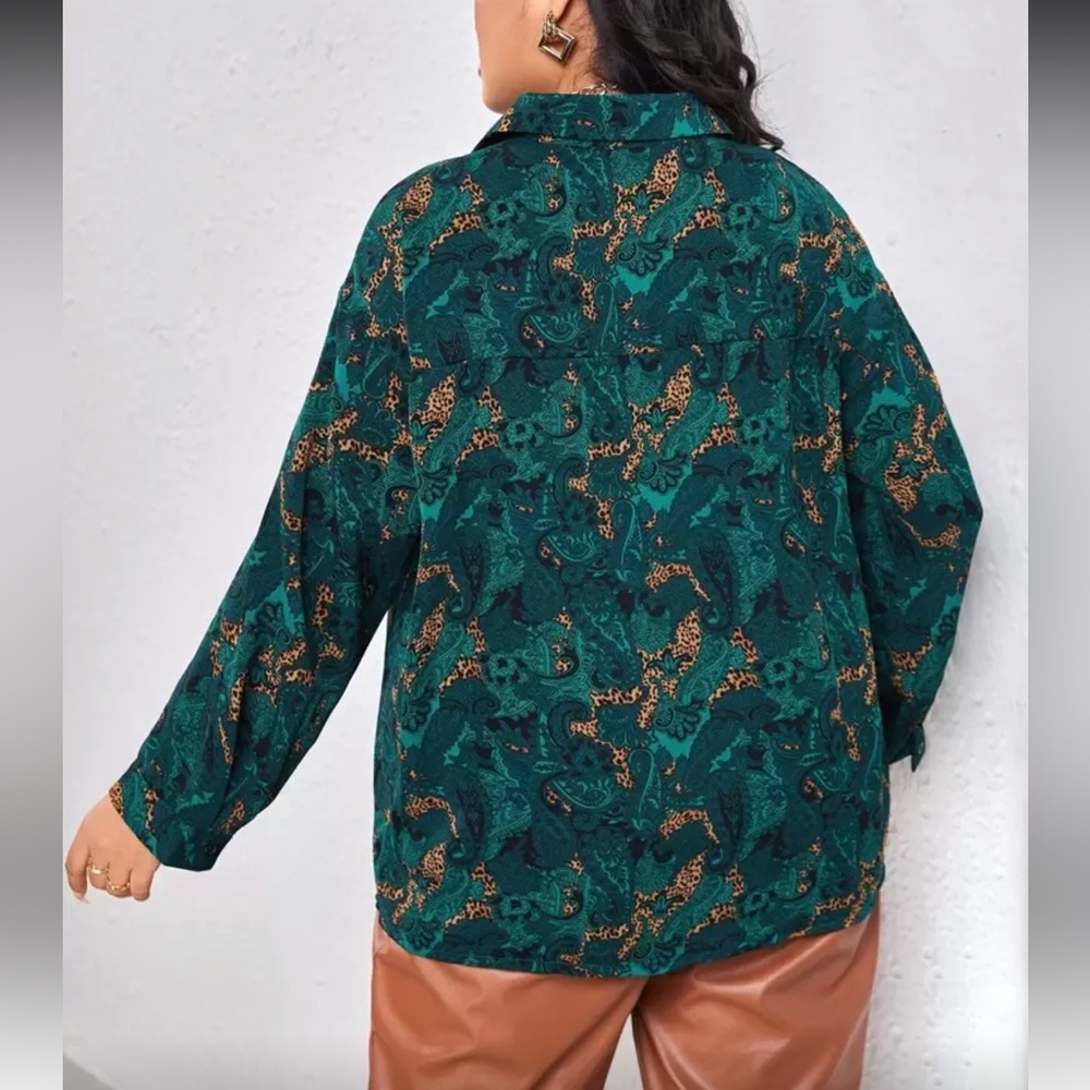 [Shein] Paisley Emerald Print Cheetah Button Down Shirt - Picture 4 of 7